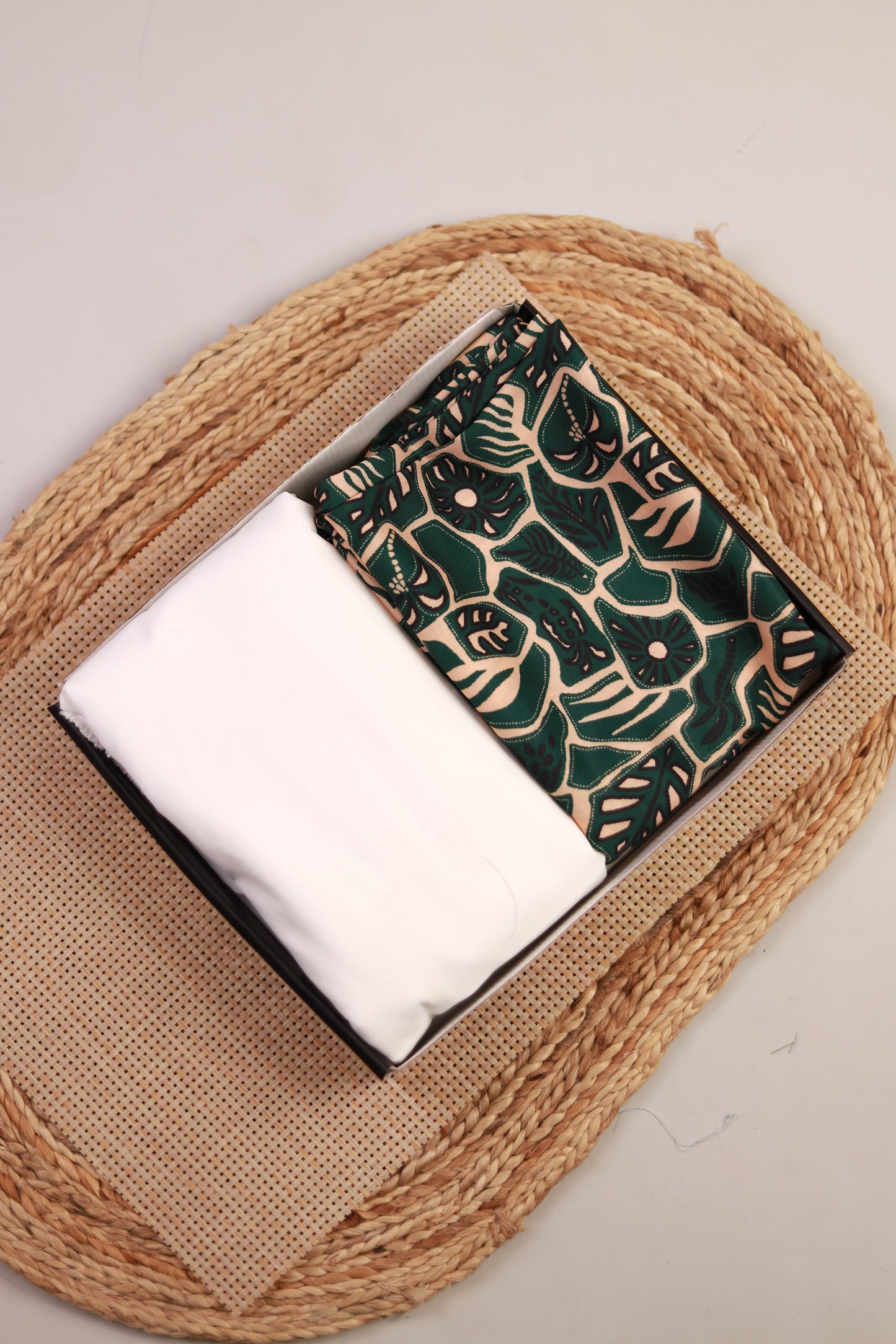 Emerald Leaf Unstitched Fabric Combo