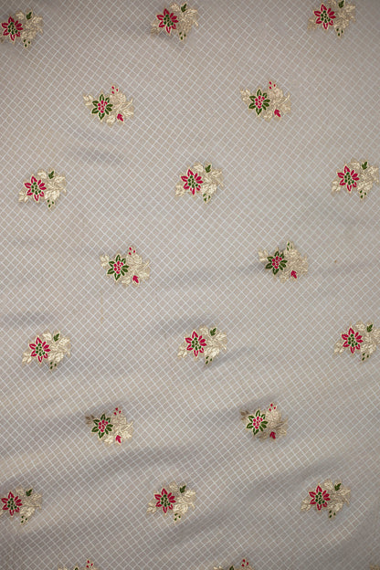 Pink Petal Charm (Tishu Mina Buty)