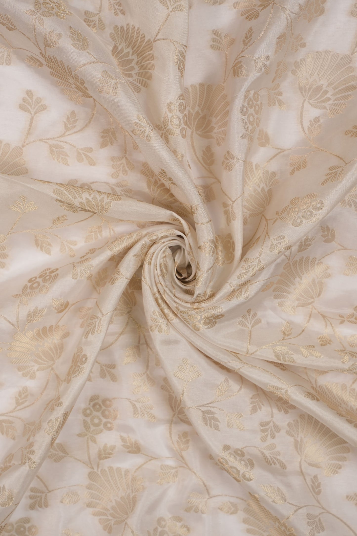 Opulent Blossom Cluster Tissue Jacquard