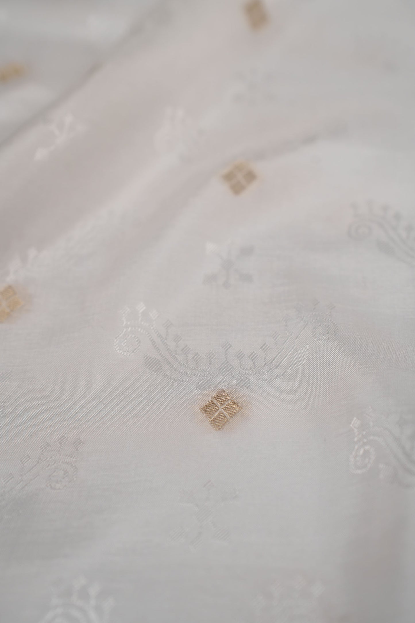 Opal Weave Floral Tissue Jacquard Fabric