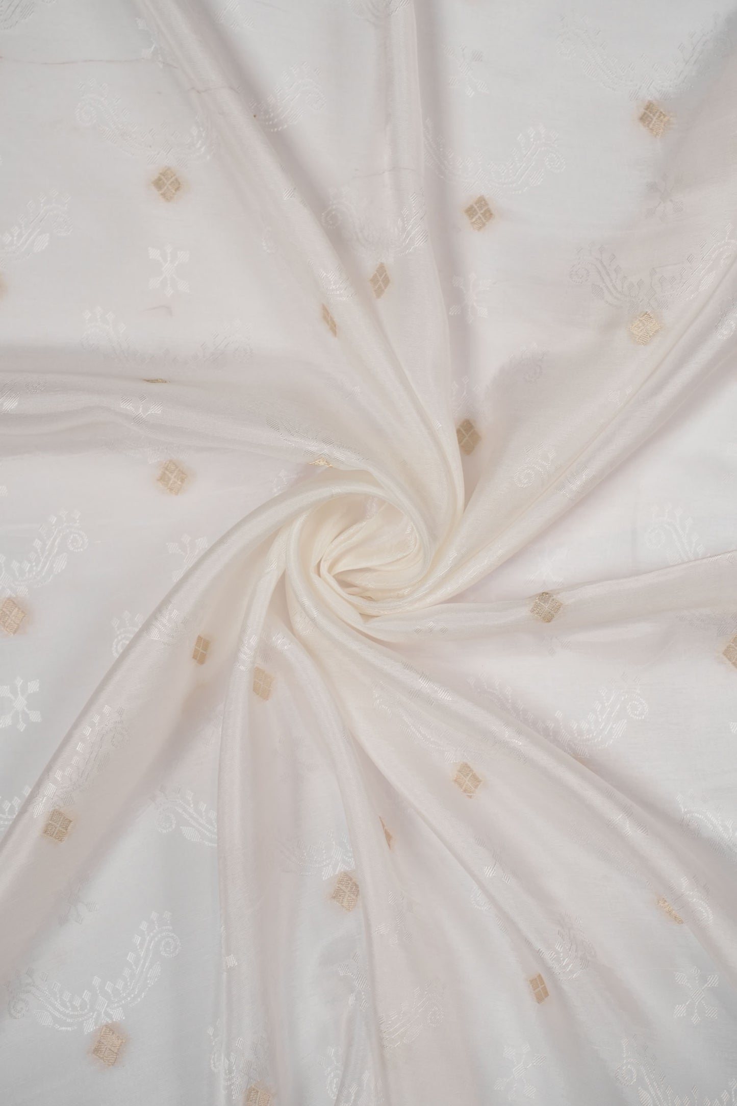 Opal Weave Floral Tissue Jacquard Fabric