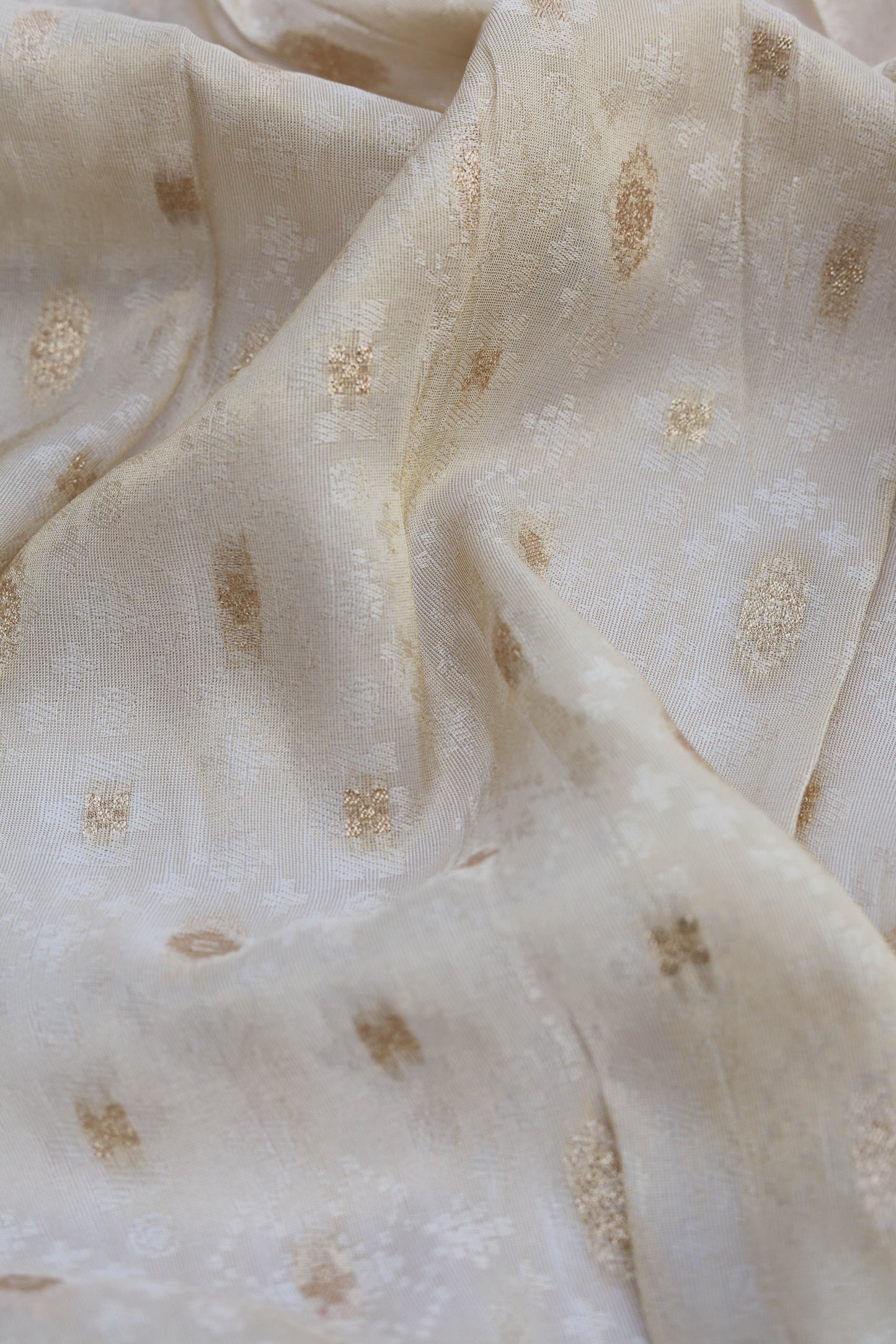 Metallic Sheen Self-Pattern Jacquard Fabric
