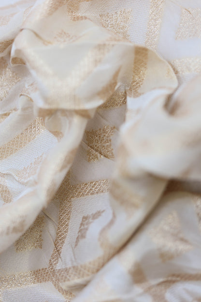 Gold Diamond Pattern Tissue Weave Fabric